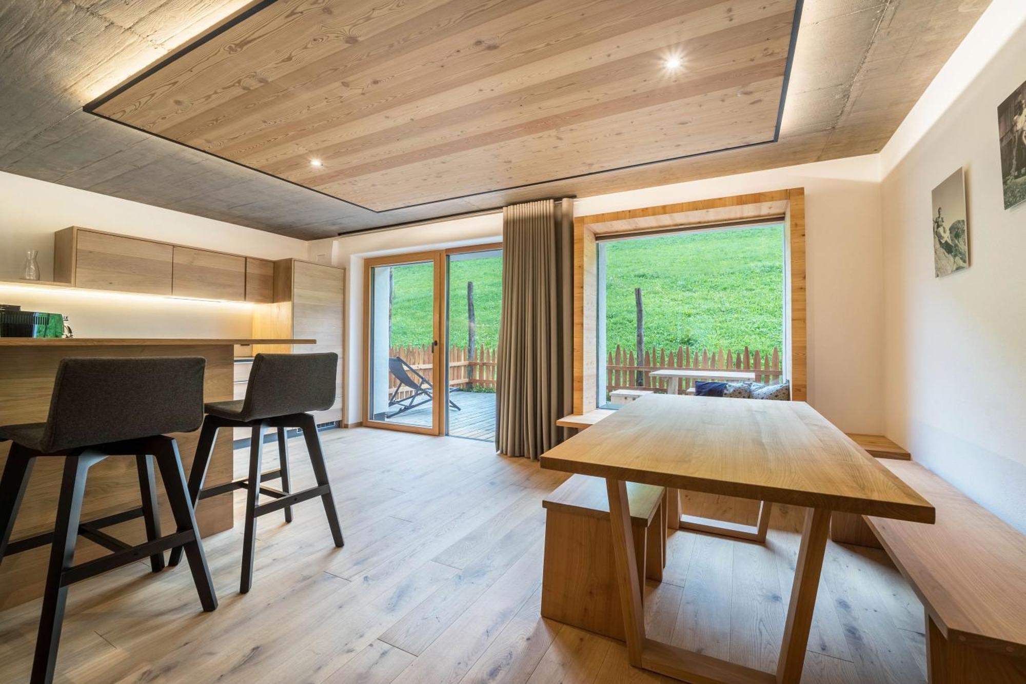 Lagar Apartement Pircher Schnallele San Leonhard in Passeier Exteriör bild